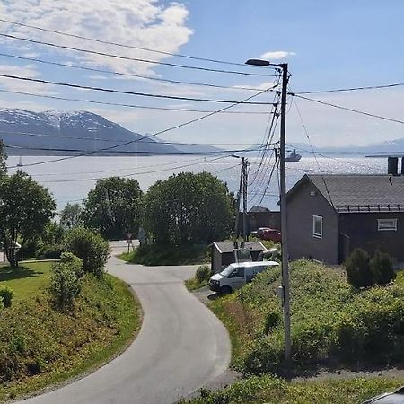 Aurora Rooms In Shared Apartment Nr2 We Are Doing Privet Northen Lights Trips, Reindeer Trip And Fjord Sommaroy Trip Tromsø Exterior foto